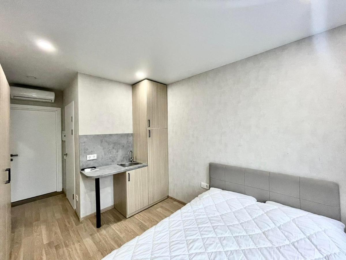 1 Room Apartment Near Peremohy Square Kyjev Exteriér fotografie